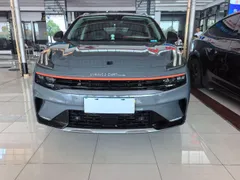 Lynk & Co 06