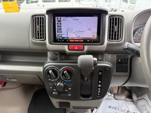 Nissan Clipper