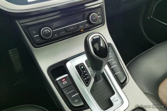 Geely Emgrand GS
