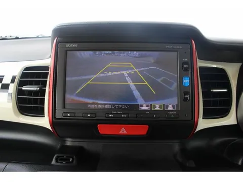 Honda N-BOX Slash