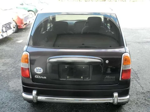 Daihatsu Mira Gino