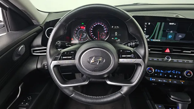 Hyundai Elantra (Avante)