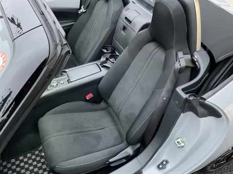 Mazda MX-5 (Roadster)