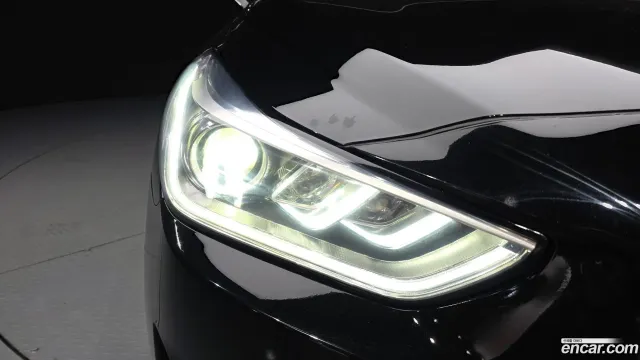 Genesis G90 (EQ900)