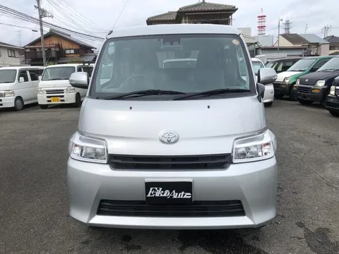 Toyota TownAce Van