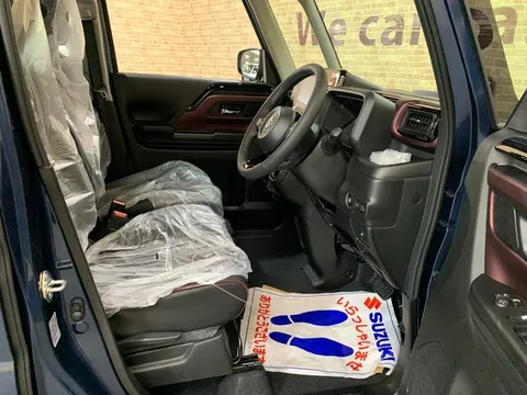 Suzuki Spacia Custom