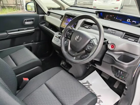 Honda Freed Plus