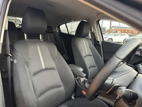 Mazda Axela Sport