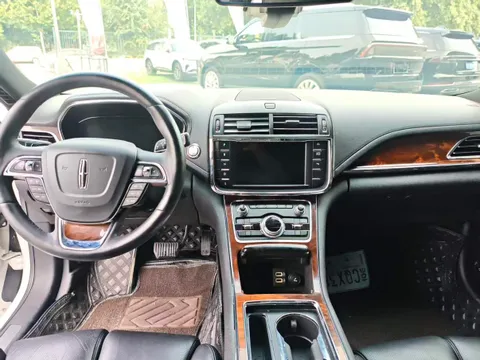 Lincoln Continental