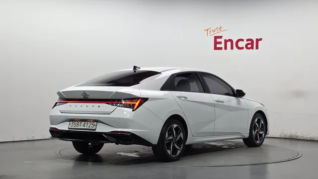 Hyundai Elantra (Avante)