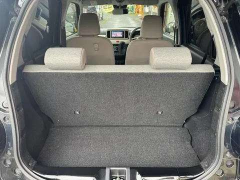 Daihatsu Mira Tocot