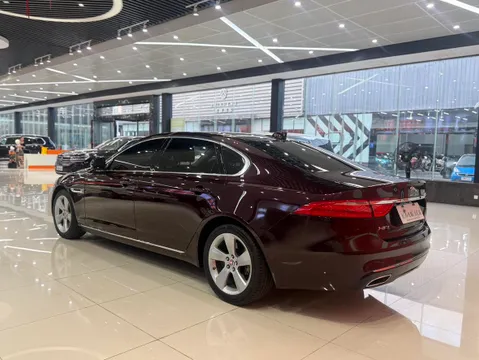 Jaguar XFL