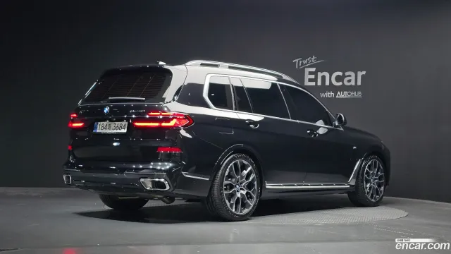 BMW X7