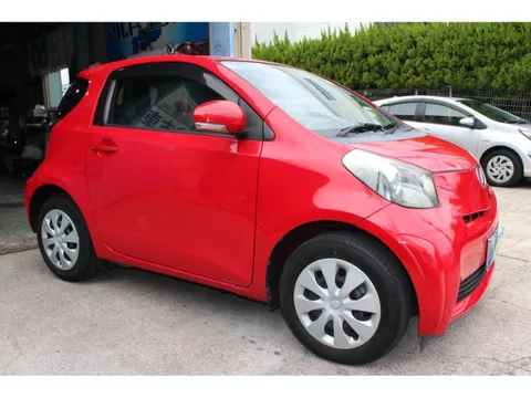 Toyota iQ
