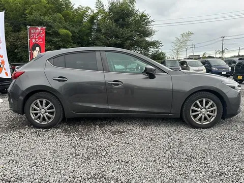 Mazda Axela Sport