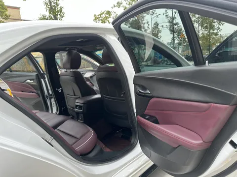 Cadillac CT4