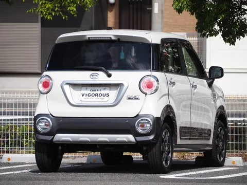 Daihatsu Cast