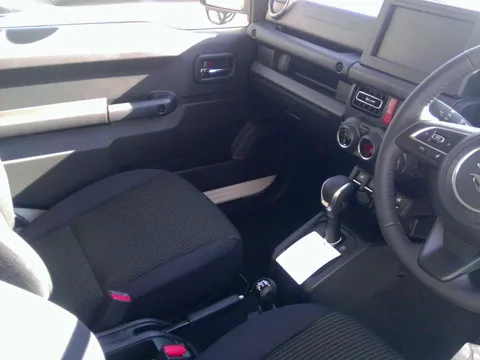 Suzuki Jimny Sierra