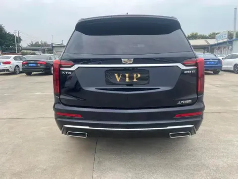 Cadillac XT6