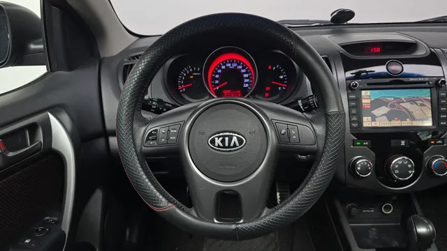 Kia Cerato (Forte)