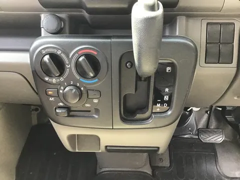 Nissan Clipper