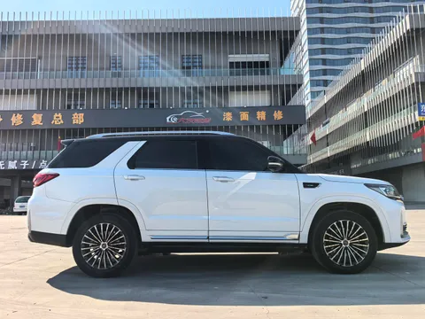 Changan CS95