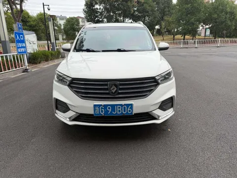 Baojun 360