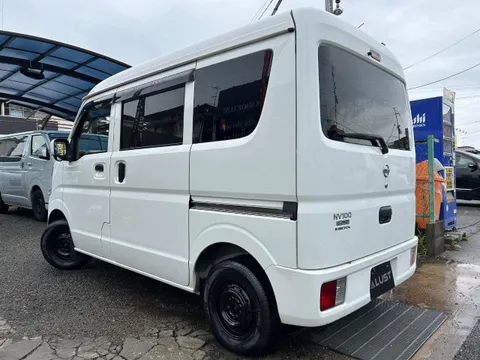 Nissan Clipper