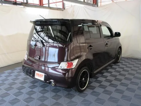 Toyota bB
