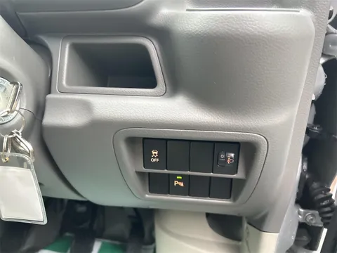 Mitsubishi Minicab Van