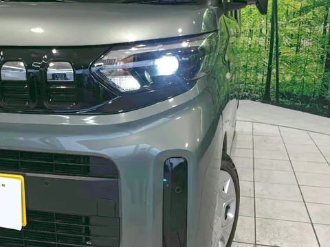Mitsubishi eK Space