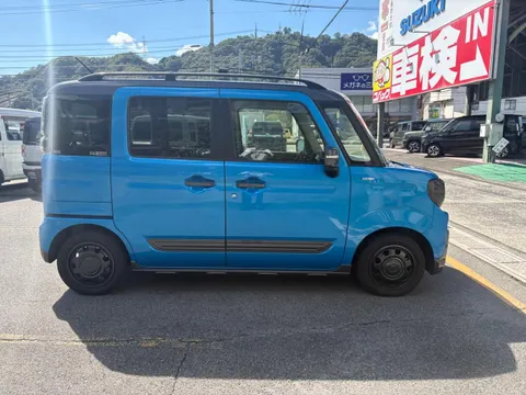 Suzuki Spacia