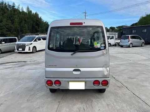 Mitsubishi Minicab Van