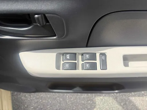 Daihatsu Mira Tocot