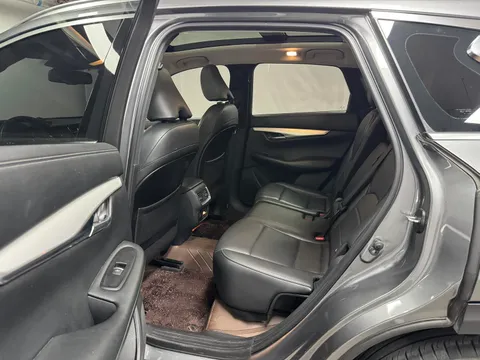 Infiniti QX50