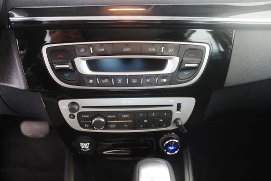 Renault SM3