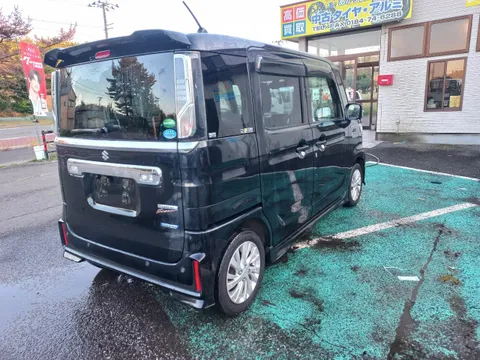 Suzuki Spacia Custom