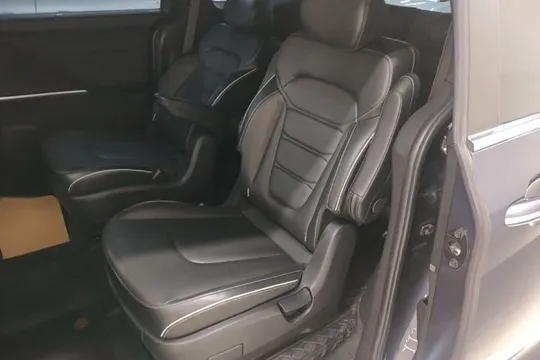 Hyundai Custo