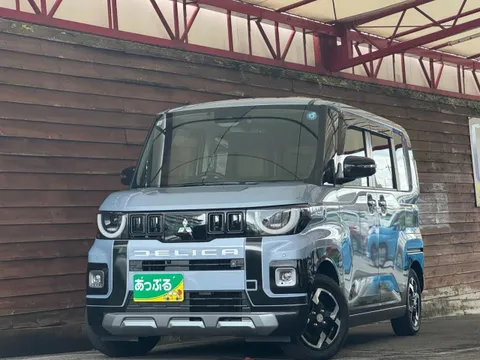 Mitsubishi Delica Mini