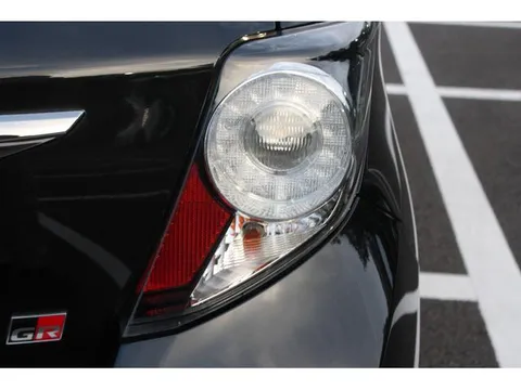 Toyota Yaris (Vitz)