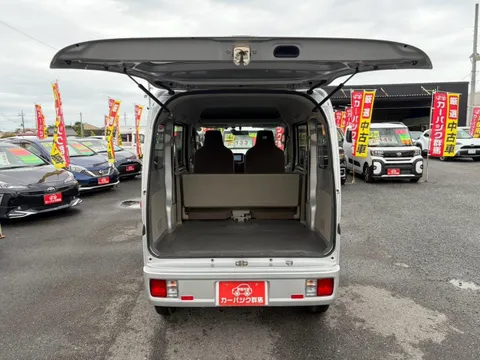 Nissan Clipper
