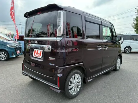 Suzuki Spacia Custom