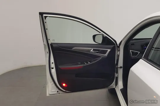 Changan Eado XT