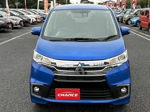Mitsubishi eK Custom