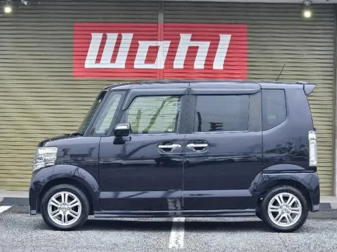 Honda N-BOX Custom