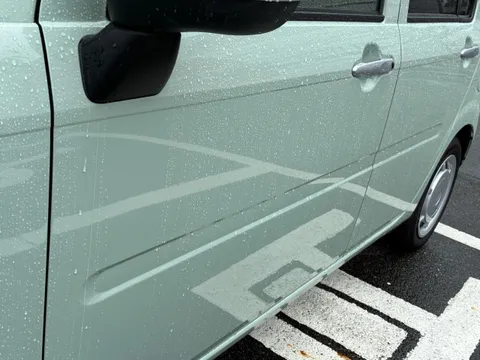 Daihatsu Mira Tocot