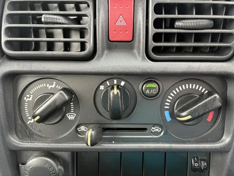 Nissan Clipper Truck