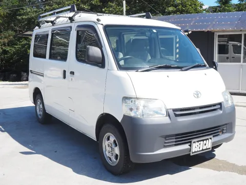 Toyota TownAce Van