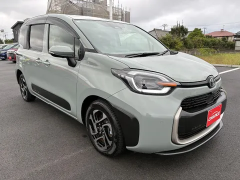 Toyota Sienta