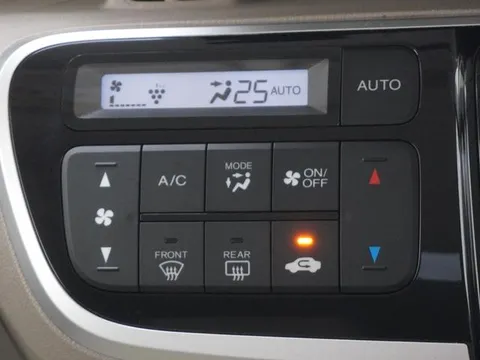Honda N-BOX Slash